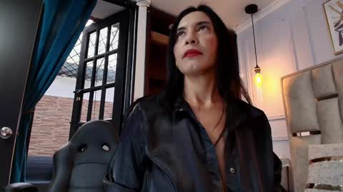 Snapshot of angel_perverted1 chatting on 01-29-25, 11:51 Nicolle online show from 01-29-25, 11:51