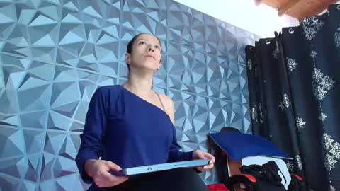 angel red77 online show from 02-05-26, 07:18