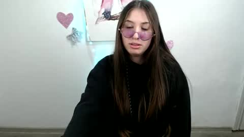 angel_silenia online show from 01-13-26, 07:57