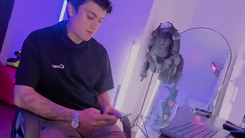 Snapshot of angel_still_ chatting on 06-30-26, 02:45 Angel Still online show from 06-30-26, 02:45