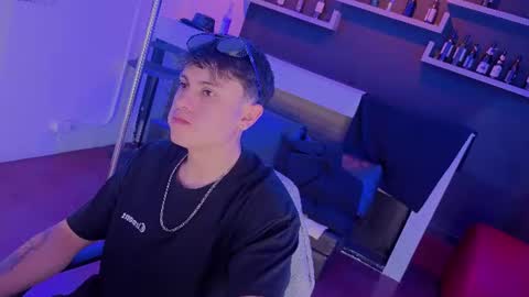 Snapshot of angel_still_ chatting on 07-08-26, 03:44 Angel Still online show from 07-08-26, 03:44