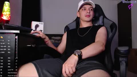 Snapshot of angel_twink69 chatting on 02-01-26, 03:16 Angel Twink online show from 02-01-26, 03:16