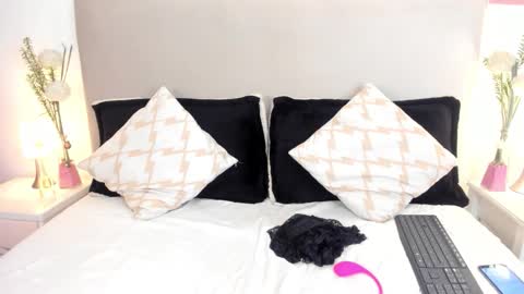 Snapshot of angel_velvet_ chatting on 02-22-26, 09:02 angel_velvet_ online show from 02-22-26, 09:02