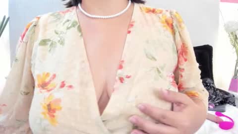 Snapshot of angel_velvet_ chatting on 03-08-26, 05:06 angel_velvet_ online show from 03-08-26, 05:06