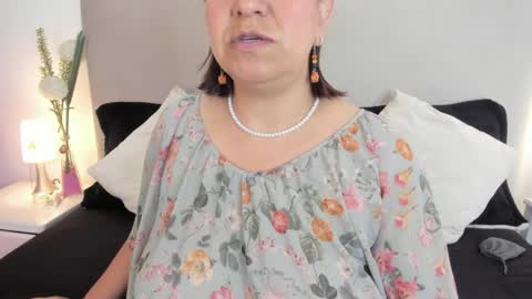 Snapshot of angel_velvet_ chatting on 03-31-26, 08:09 angel_velvet_ online show from 03-31-26, 08:09