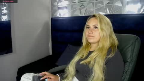 Angel online show from 04-16-26, 09:39