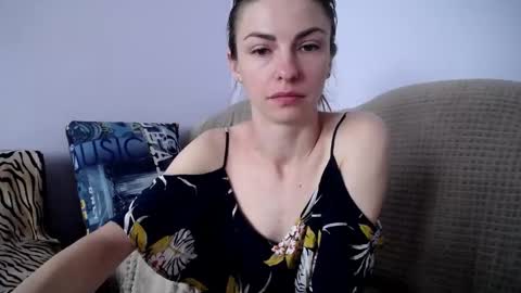 Zoe online show from 09-19-25, 07:54