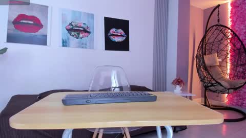 A N G E LA.  online show from 09-22-25, 03:19