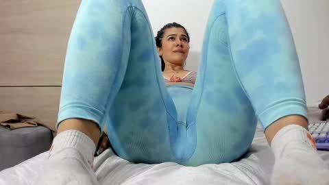 Snapshot of angela_lia_ chatting on 12-02-24, 06:32 Angela online show from 12-02-24, 06:32