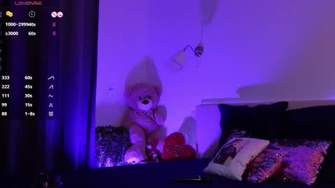 Angela online show from 09-14-25, 01:10