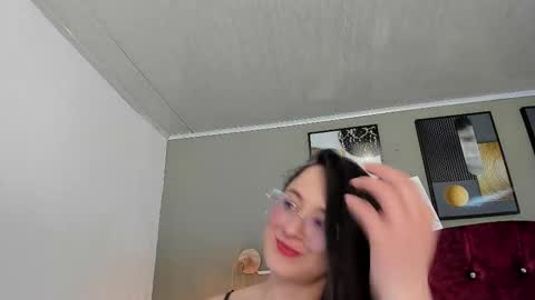angela_nix online show from 03-05-26, 03:30