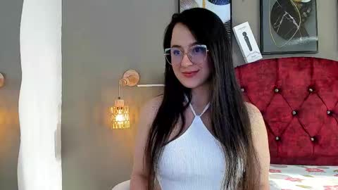 angela_nix online show from 06-01-26, 03:36