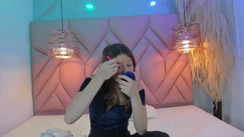 ANGELA online show from 12-12-24, 12:22