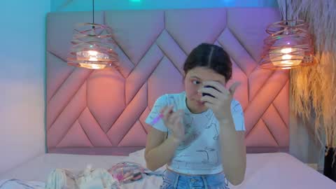 ANGELA online show from 01-15-25, 12:04