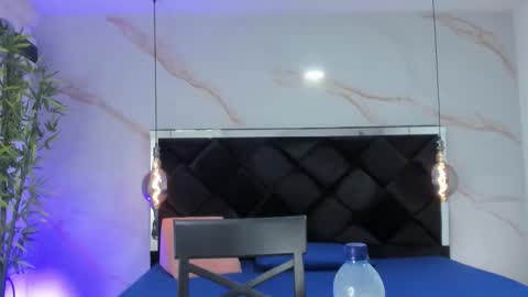 Snapshot of angelaa_cute chatting on 10-21-25, 12:17 ANGELA online show from 10-21-25, 12:17