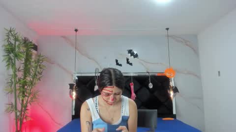 Snapshot of angelaa_cute chatting on 10-27-25, 12:42 ANGELA online show from 10-27-25, 12:42