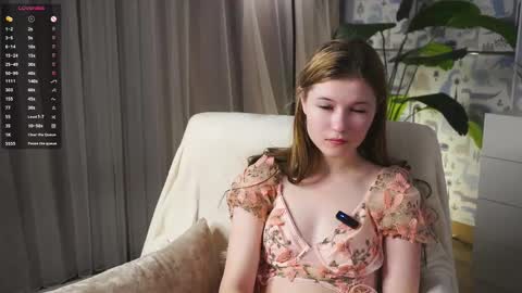 Snapshot of angelabalay chatting on 03-26-26, 12:22 Mary online show from 03-26-26, 12:22