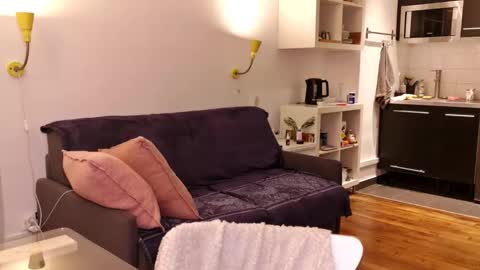 Angela online show from 03-16-26, 08:35