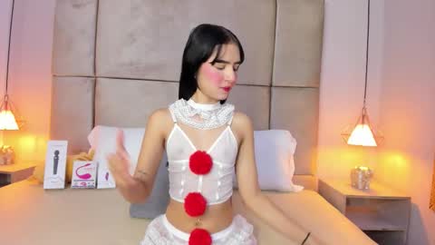 angelag_ online show from 10-31-25, 07:26