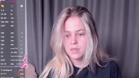 Snapshot of angelanty chatting on 10-13-25, 03:34 Darsi Anty online show from 10-13-25, 03:34