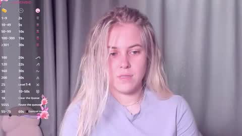 Snapshot of angelanty chatting on 10-19-25, 11:00 Darsi Anty online show from 10-19-25, 11:00