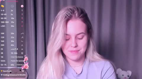 Snapshot of angelanty chatting on 10-20-25, 03:12 Darsi Anty online show from 10-20-25, 03:12