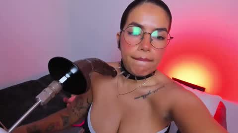 Angela Ricci online show from 10-03-25, 08:17