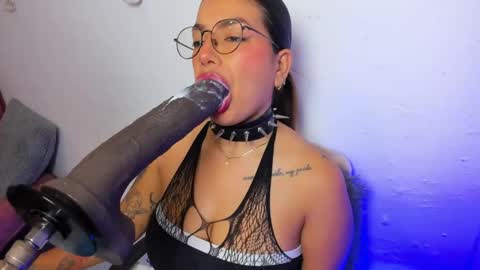 Angela Ricci online show from 04-30-26, 05:08
