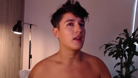 Snapshot of angelcossio chatting on 01-01-25, 09:52 Angel online show from 01-01-25, 09:52