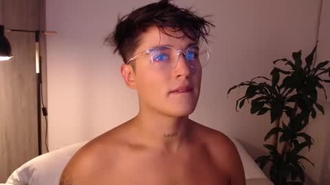 Snapshot of angelcossio chatting on 01-10-25, 11:50 Angel online show from 01-10-25, 11:50