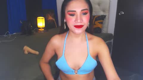 Snapshot of angelcumfallen chatting on 01-10-25, 03:37 Angel online show from 01-10-25, 03:37