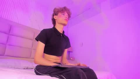 Snapshot of angeldoll_1 chatting on 02-16-26, 05:36 Angel Doll online show from 02-16-26, 05:36