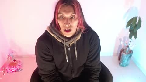 angele online show from 10-06-25, 02:09