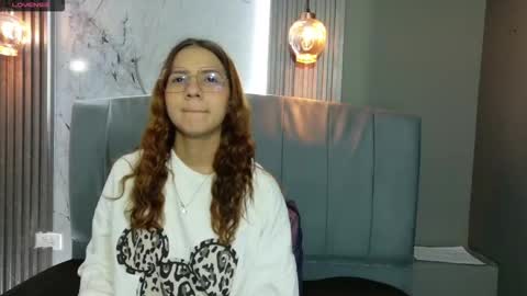 Snapshot of angeles_azul chatting on 09-14-25, 04:39 angel online show from 09-14-25, 04:39