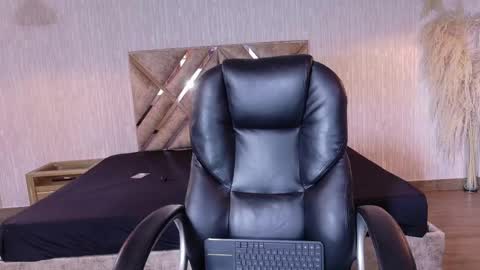 angel online show from 04-29-26, 04:55