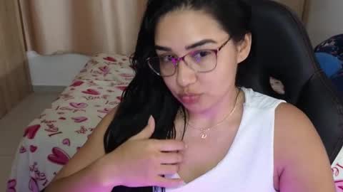 Snapshot of angeleslinda chatting on 02-14-25, 11:09 anastasia online show from 02-14-25, 11:09