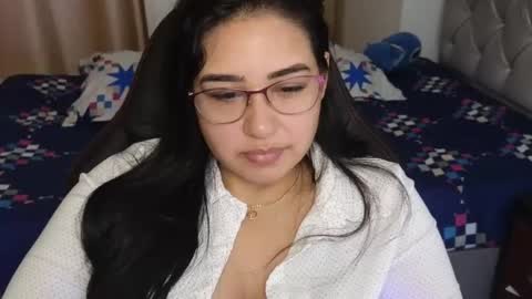 Snapshot of angeleslinda chatting on 03-04-25, 07:01 anastasia online show from 03-04-25, 07:01