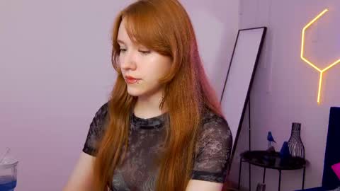 Snapshot of angelfleur chatting on 06-07-26, 01:21 Angela online show from 06-07-26, 01:21