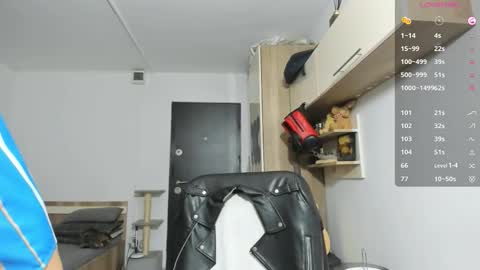 Snapshot of angelfrank chatting on 09-26-25, 11:14 Frankie online show from 09-26-25, 11:14