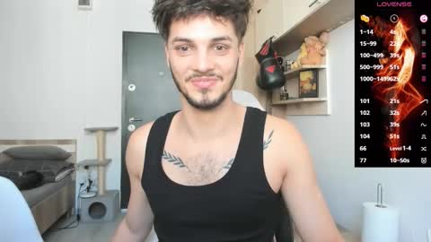 Snapshot of angelfrank chatting on 10-23-25, 11:09 Frankie online show from 10-23-25, 11:09