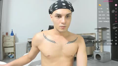 Snapshot of angelfrank chatting on 11-13-25, 07:35 Frankie online show from 11-13-25, 07:35