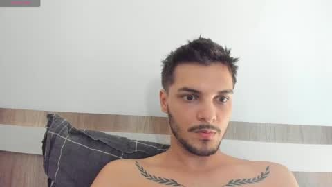 Snapshot of angelfrank chatting on 04-04-26, 09:29 Frankie online show from 04-04-26, 09:29