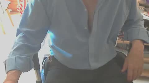 Snapshot of angelgarcia269 chatting on 10-05-25, 01:42 angelgarcia269 online show from 10-05-25, 01:42