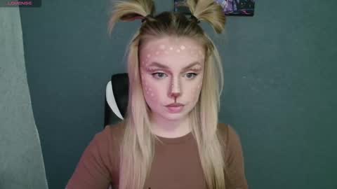 Snapshot of angelicablanch chatting on 10-31-25, 08:21 angelicablanch online show from 10-31-25, 08:21