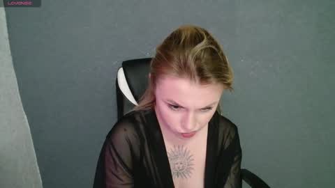 Snapshot of angelicablanch chatting on 11-05-25, 07:47 angelicablanch online show from 11-05-25, 07:47