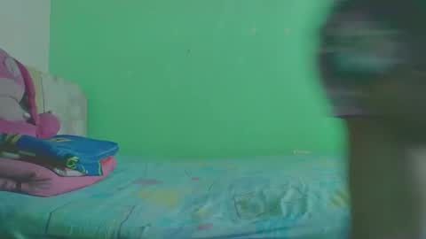 Snapshot of angelicaswan chatting on 03-12-26, 02:01 angelicaswan online show from 03-12-26, 02:01