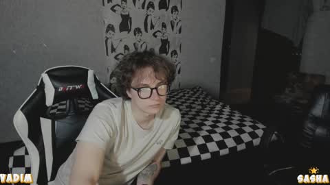 AngelicFemboyFairness online show from 11-16-25, 06:24