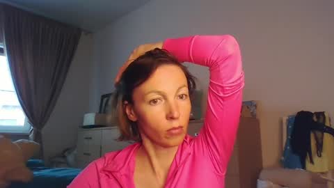 Snapshot of angelicfenix chatting on 04-01-26, 12:06 angelicfenix online show from 04-01-26, 12:06