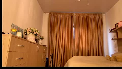 Snapshot of angelicfenix chatting on 04-29-26, 04:00 angelicfenix online show from 04-29-26, 04:00