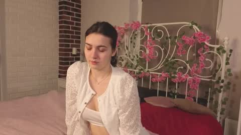 Roxi online show from 03-25-26, 07:20